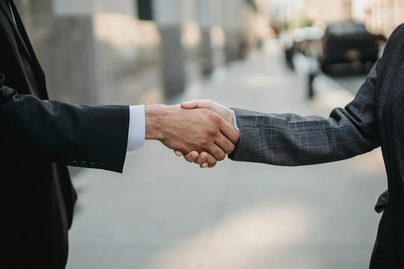 Cómo Conseguir Clientes con tu Página Web: La Guía Definitiva con 13 Estrategias